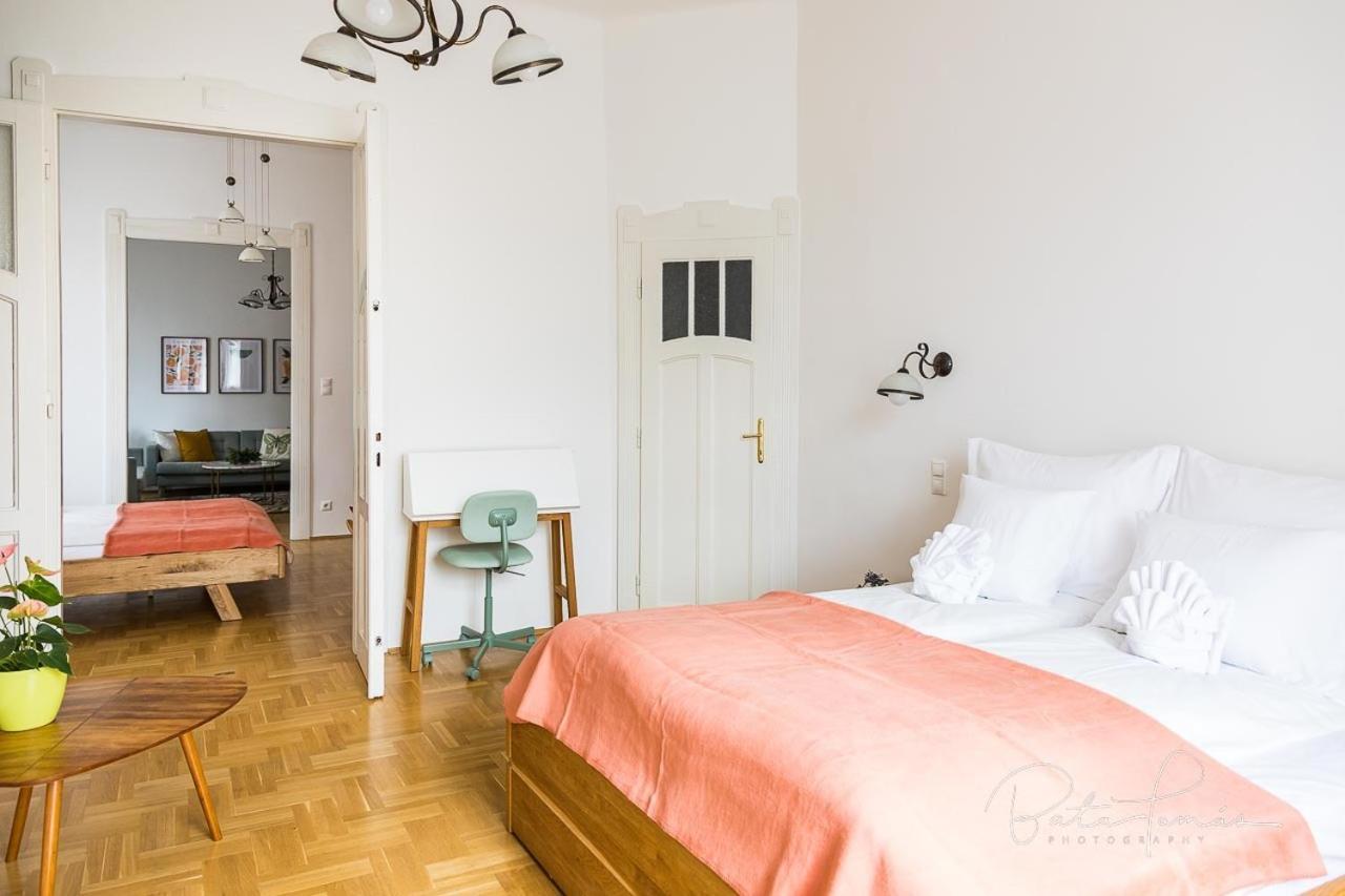 Captain Buda Apartment Budapest Exterior foto